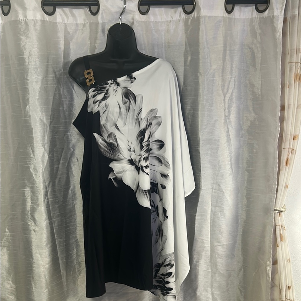 Elegant Black and White Floral One-Shoulder Dress